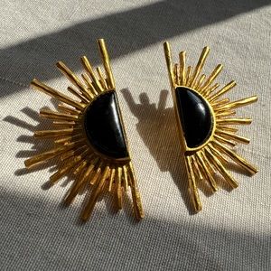 ZARA NWOT Gold statement earrings- OS